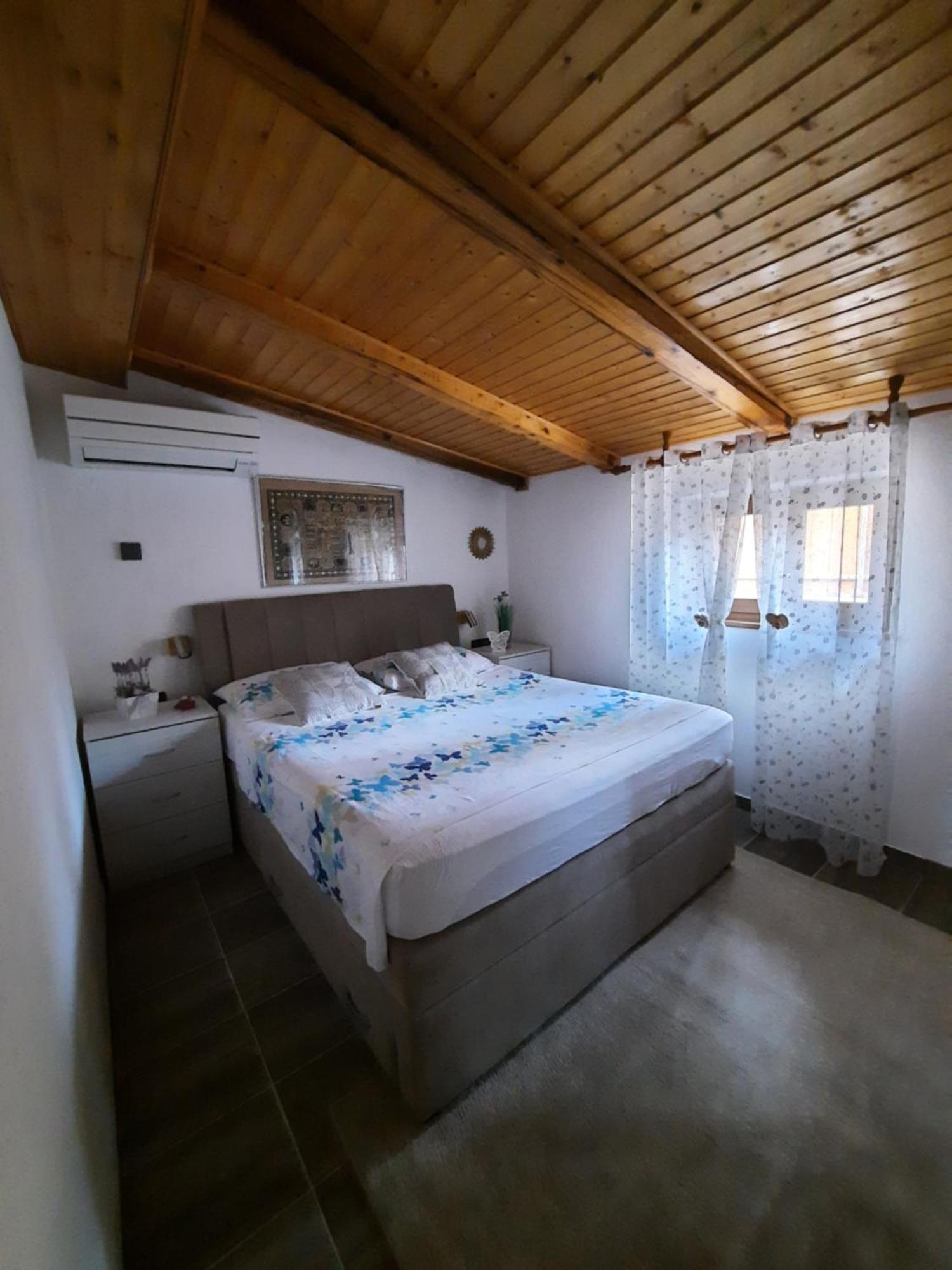 Little Dream Villa Jadranovo Buitenkant foto